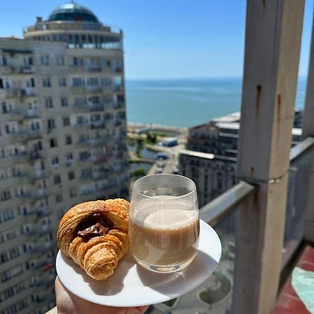 Удобные Апартаменты С Видом На Море Batumi Exterior foto